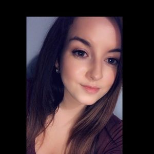 Meet your Posher, Marissa